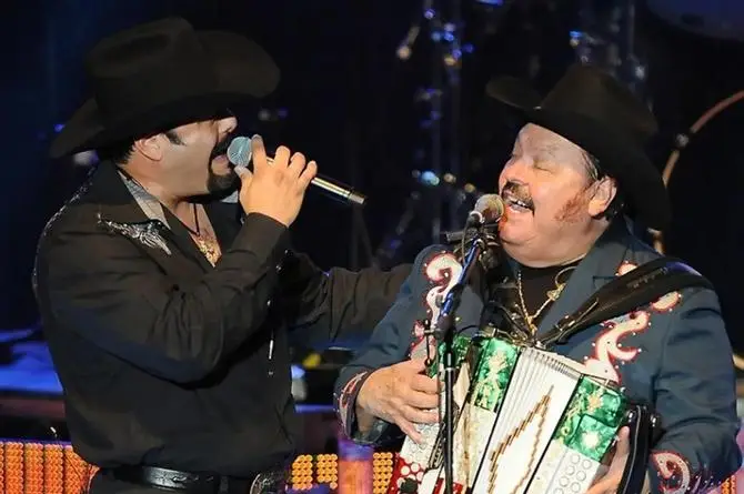 Salen más demandas contra Ramón Ayala Jr de presuntos abusos s3xuales 